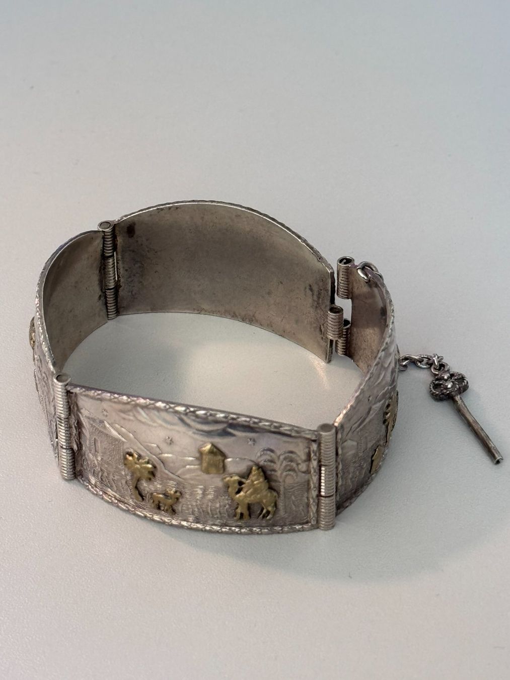 Bracciali & Braccialetti: Armband Silber mit Bildern Gelbgold – Usato da Oftringen venduto da BA-Oftringen-Aarburg 2