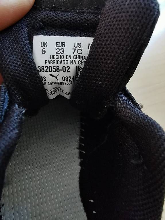 Puma Scarpe per ragazzi: Puma Turnschuhe Grösse 23 – Usato da Scheuren venduto da JanaBuerki 1