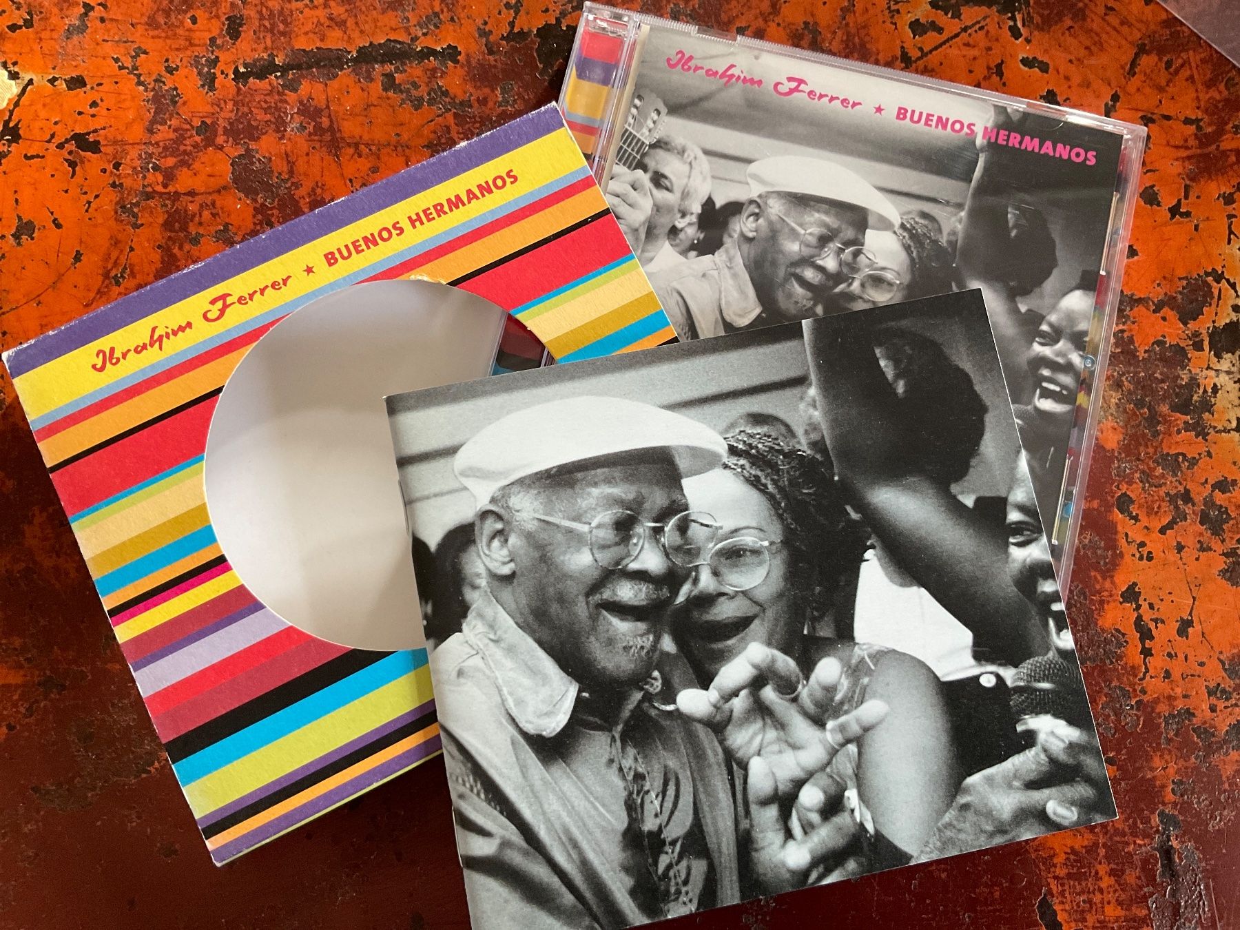 CD: Ibrahim Ferrer Buenos Hermanos CD – Usato da Delémont venduto da vinylfreak01