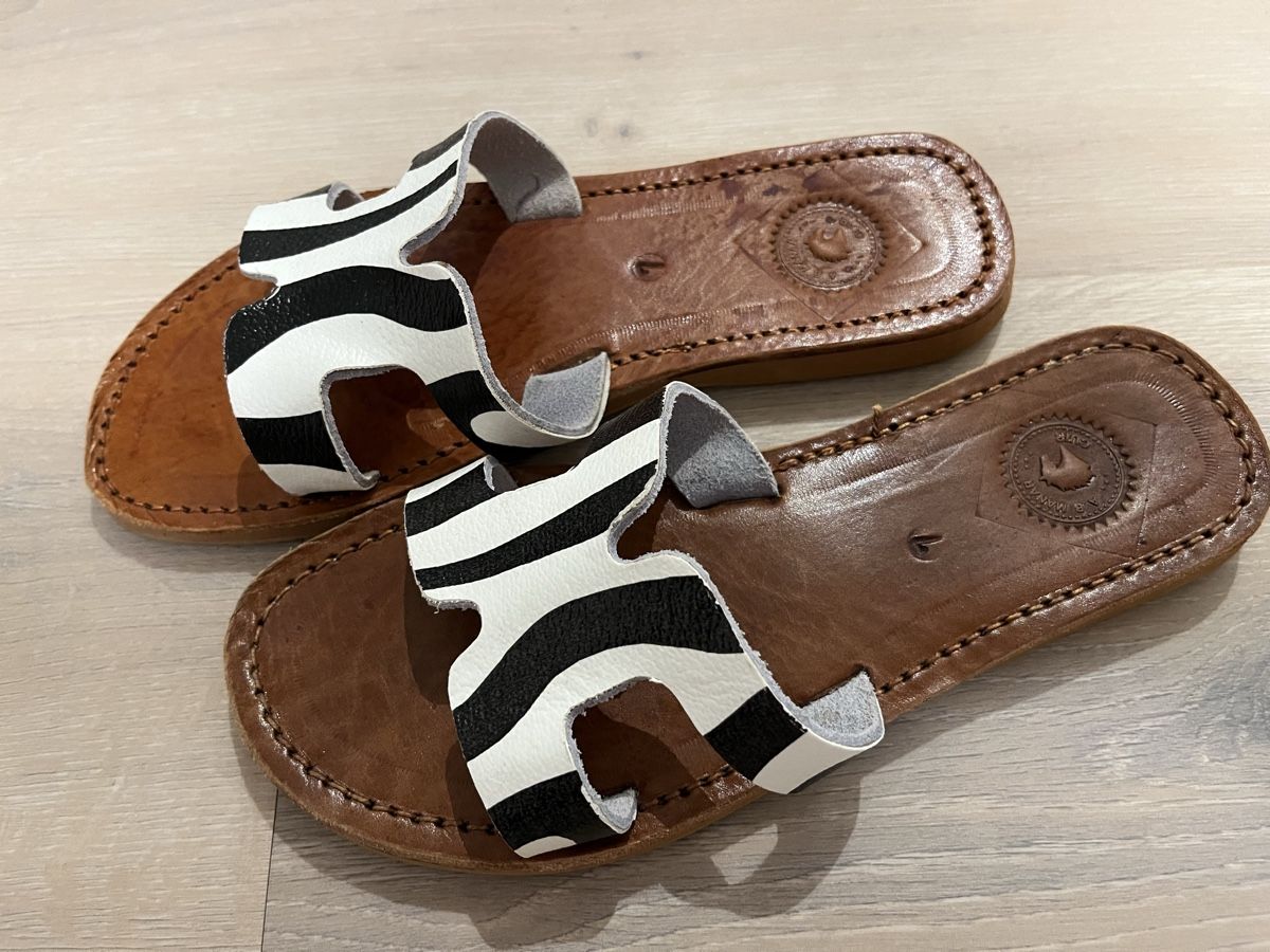 Damenschuhe: Pantoletten Echtleder schwarz-weiss 36 neu – Neu (gemäss Beschreibung) aus Birrwil von vanyboo 2