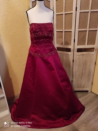 Brautkleid/ Nebenbrautkleid/ Ballkeid S Gr.38 bordeauxrot🕊️