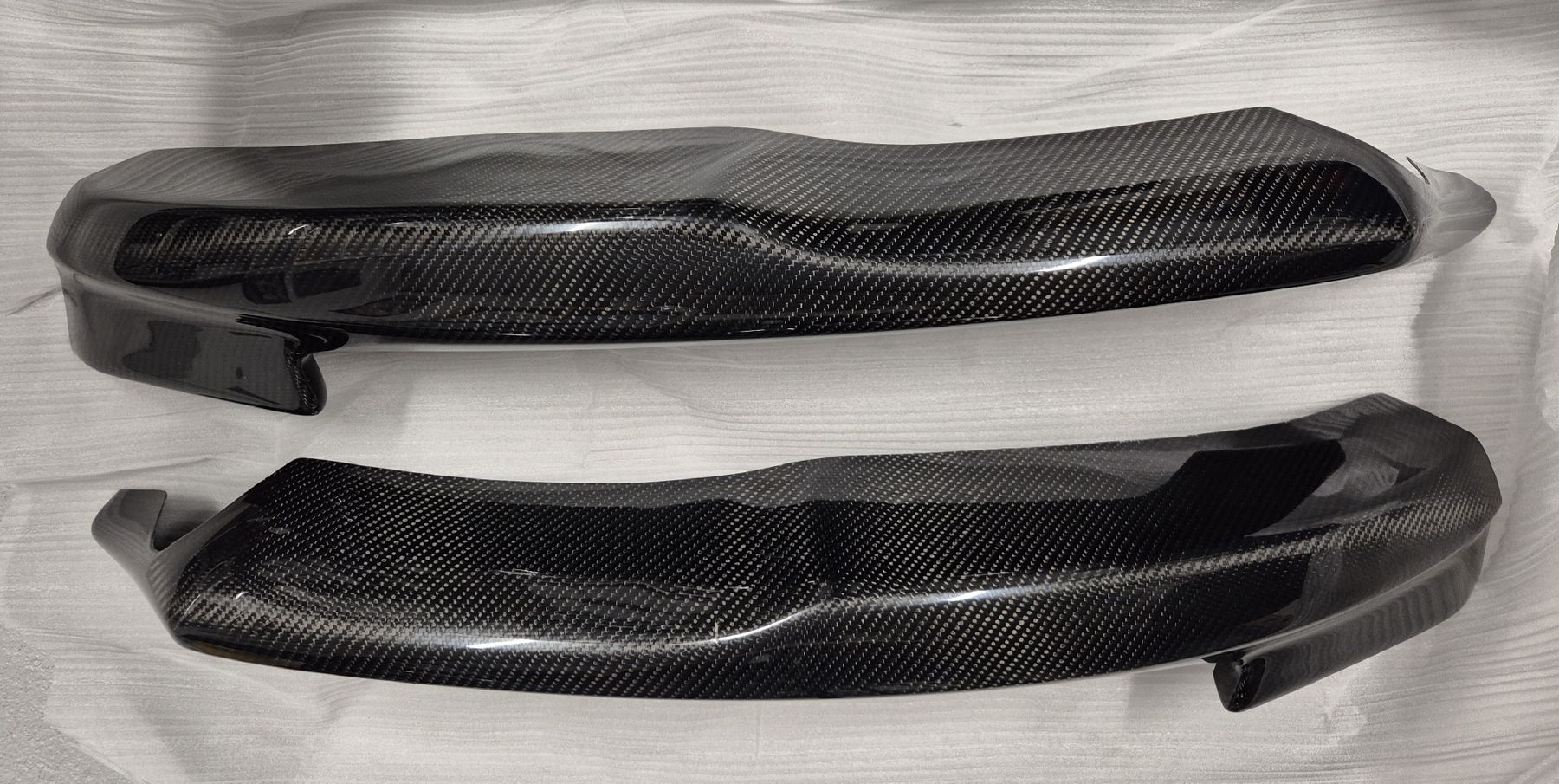 Audi Tutti pezzi di ricambio auto: Audi A4 B8 Echtcarbon Stossfängerecken – Nuovo (secondo la descrizione) da Glarus venduto da uka_627m