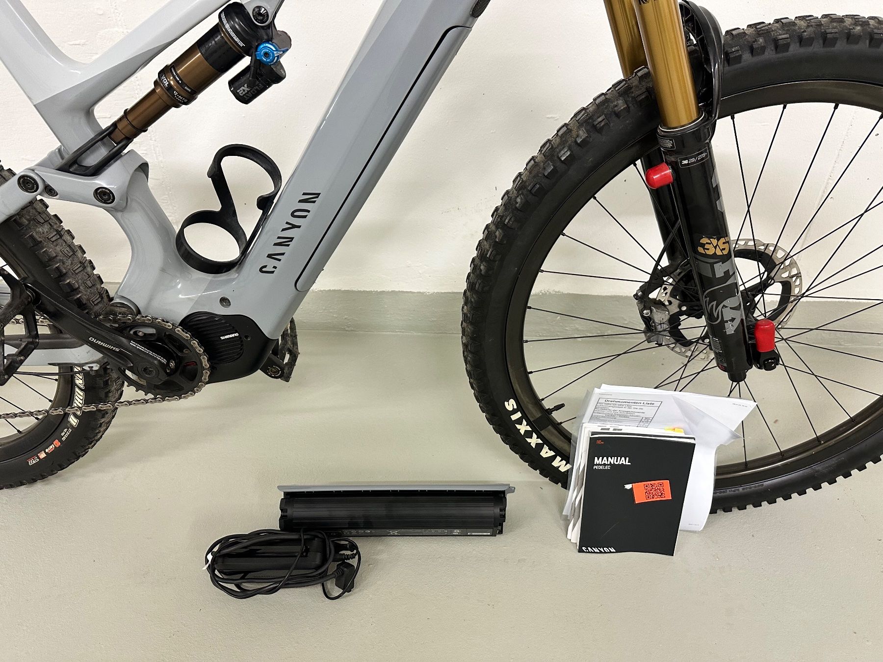 Canyon Biciclette: Canyon Spectral ON CF9 Vollcarbon Gr. L – Usato da Wallisellen venduto da vs92 9