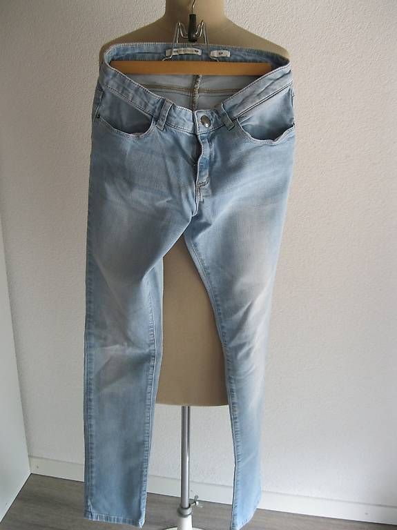 IKKS Jeans: jeans "Ikks" taille 26 – Usato da vouvry venduto da -tivoli-