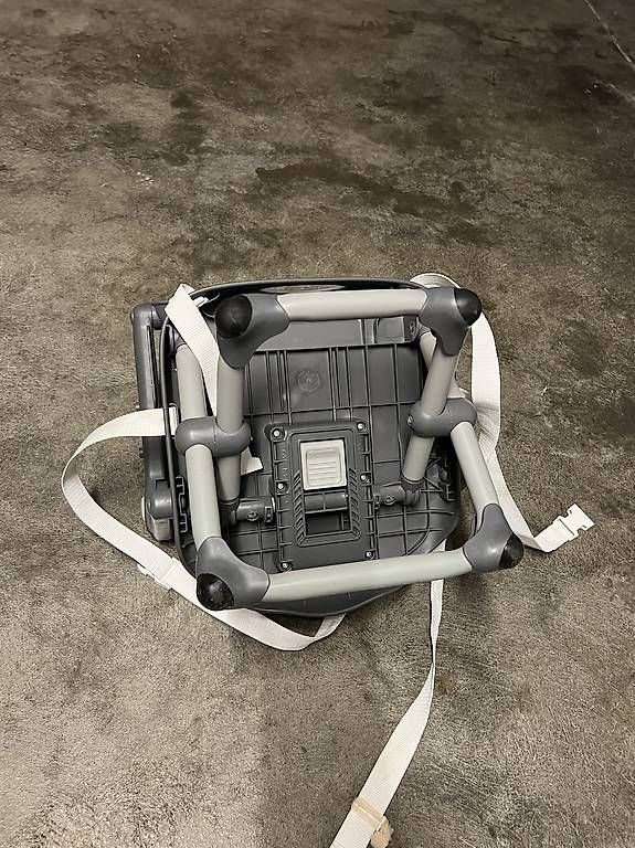 Seggiolini per auto: Sitz-Erhöhung – Usato da Rüti b. Riggisberg venduto da helikopterpilot 3