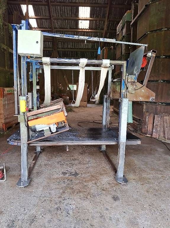 Tutte le macchine: Klauenstand Hydraulisch mit Elektrowinden – Usato da Escholzmatt venduto da 82st 1