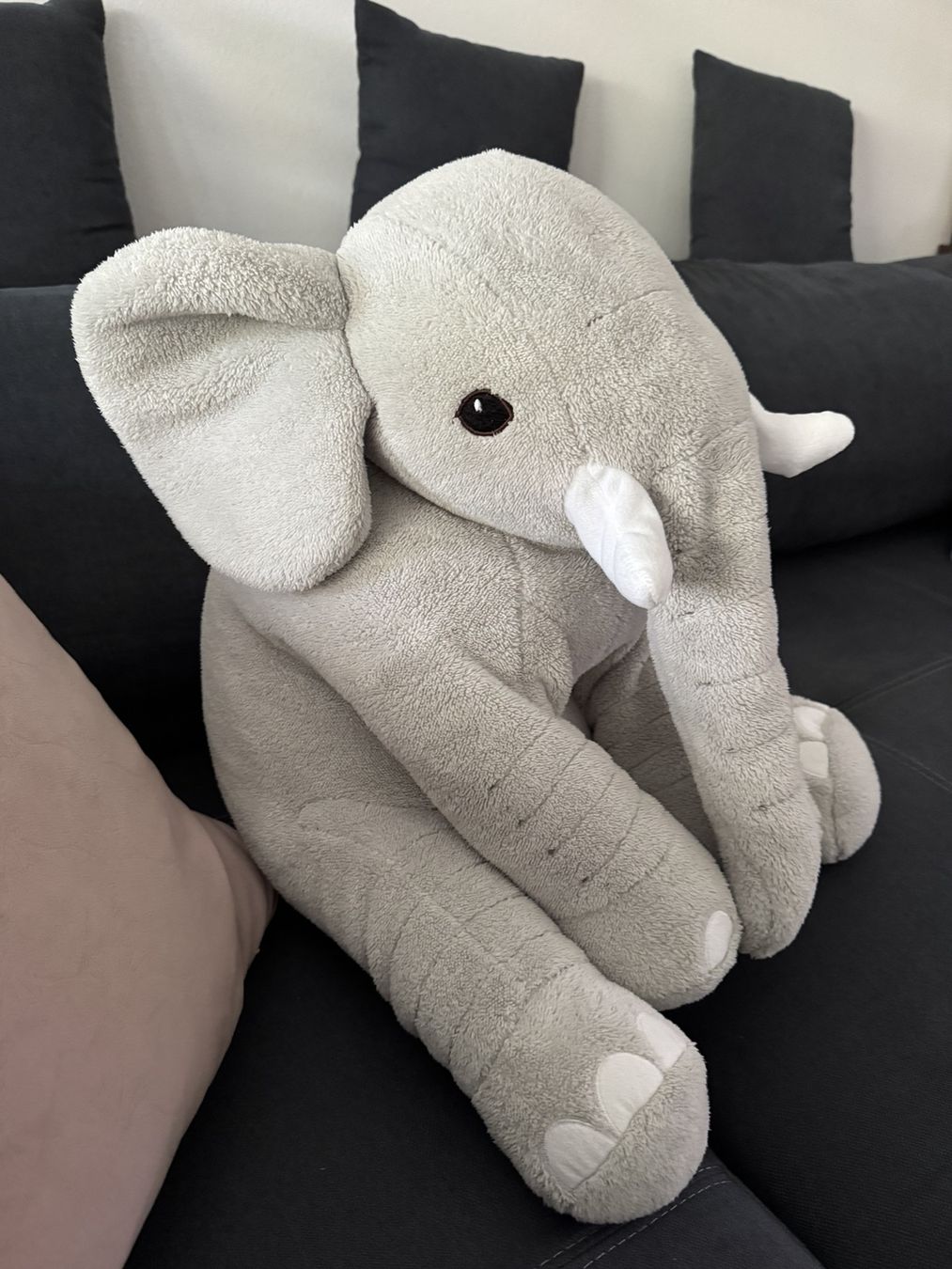 Migros Giocattoli: Stofftier Elefant grau leicht gebraucht – Usato da Zürich venduto da Hannesholm 1