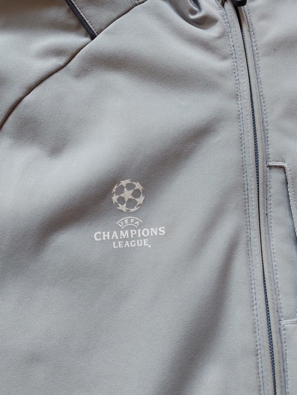 Adidas Jacken: Champions League Trainerjacke – Gebraucht aus Bischofszell von Tschufi 1