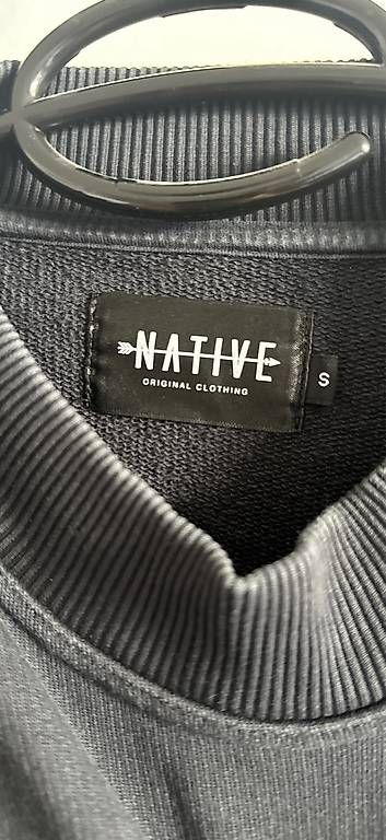 Maglioni & Felpe: Pullover Native Collection  – Usato da Zürich venduto da Pablo_C 2