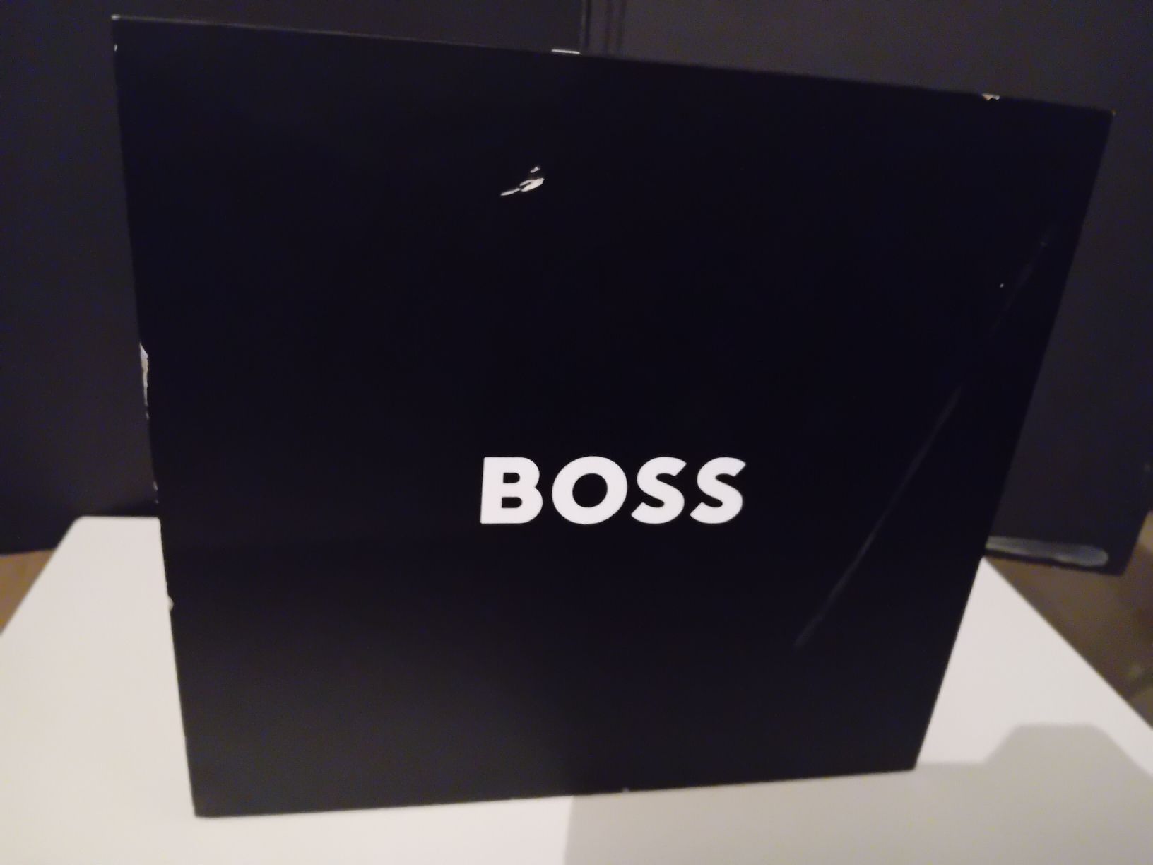 Tutte le decorazioni: Espositore BOSS – Usato da Biasca venduto da Old_6blh 7