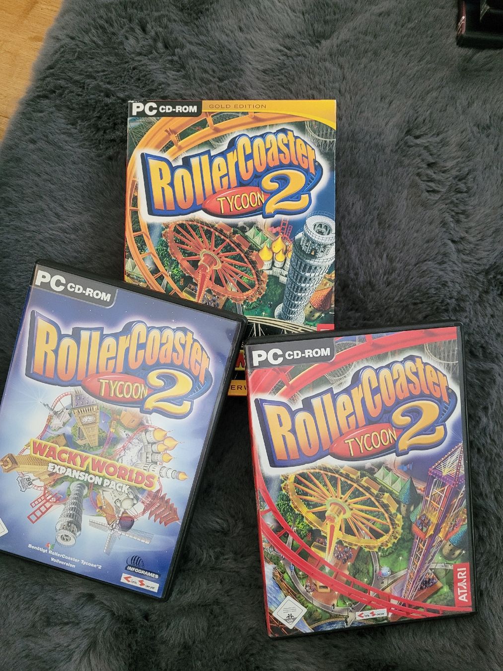 Giochi: Rollercoaster Tycoon 2 PC-Spiele Sammlung – Usato da Bennau venduto da Moonshine_68