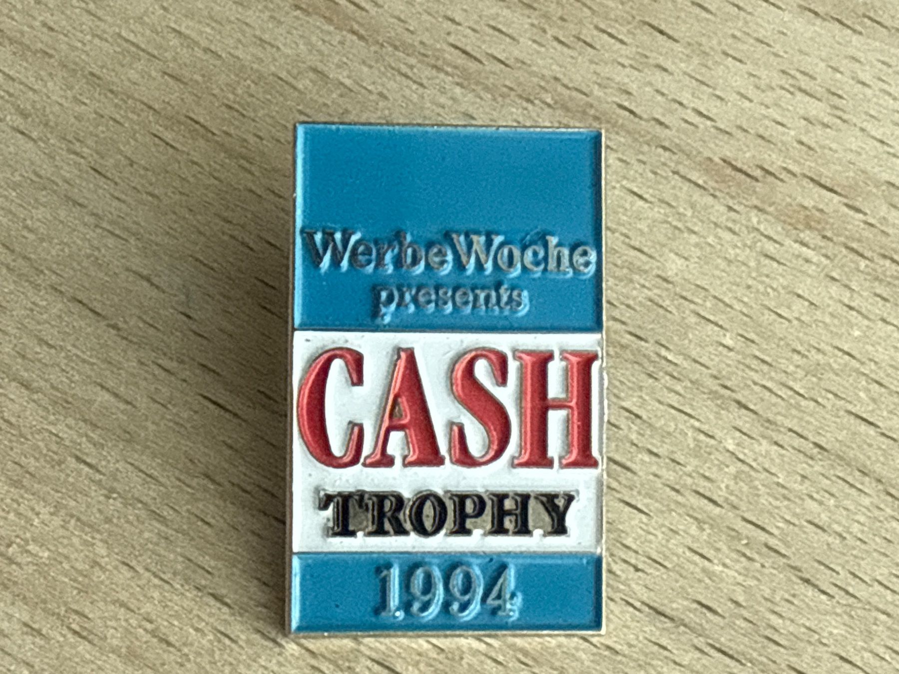 Plaketten & Abzeichen: Pin  WerbeWoche CASH TROPHY 1994 – Gebraucht aus Glattbrugg von Schweigmatt