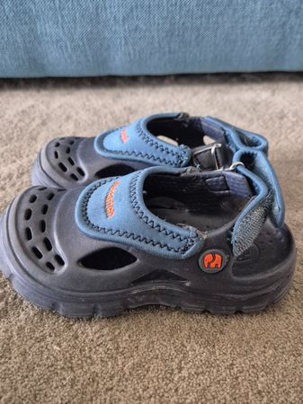 Sandalen/Badeschuhe Elefanten, Gr 24