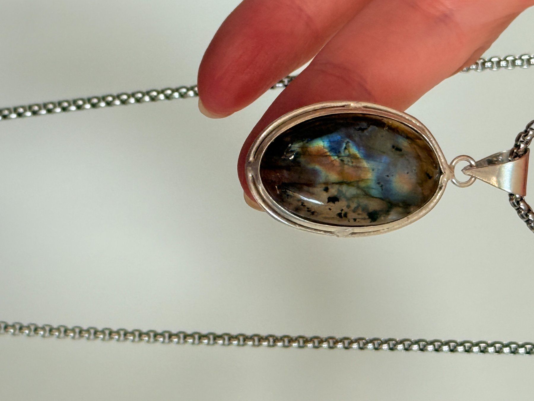 Catenine: Collier Labradorite Élégance discrète, neuf. – Nuovo e nell'imballaggio originale da Genève venduto da AGBERG 8