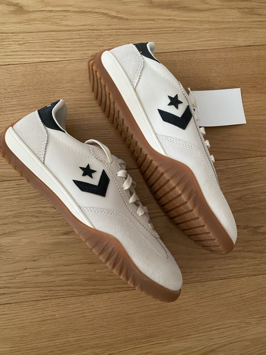 Converse Herrenschuhe: Sneakers Converse Run Star Tracker Ox – Neu und originalverpackt aus Bern von mel_x88r