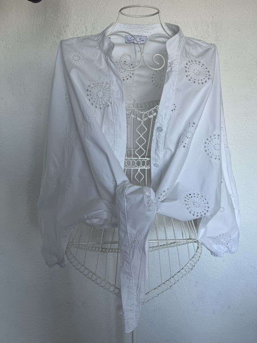 Blusen: Sommerbluse  bestickt . Made in Italien – Gebraucht aus Rorschacherberg von Artmaru 5