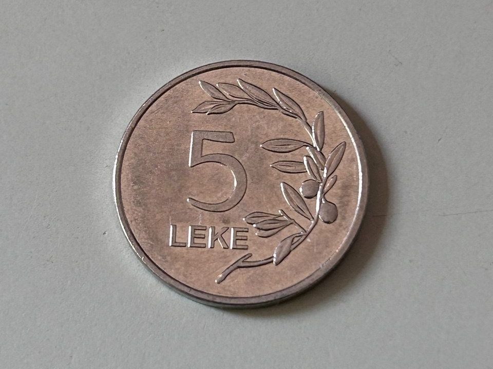 Tutti le monete: 5 Lekë dell'Albania 2014 – Usato da Giubiasco venduto da LorisVale