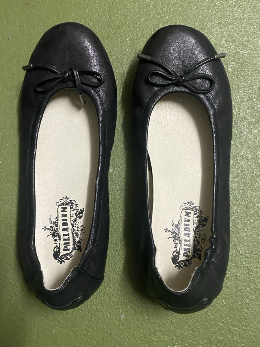 Scarpe da donna: 2 Paar Sommerschuhe Grösse 38 – Nuovo (secondo la descrizione) da Witterswil venduto da Chivy