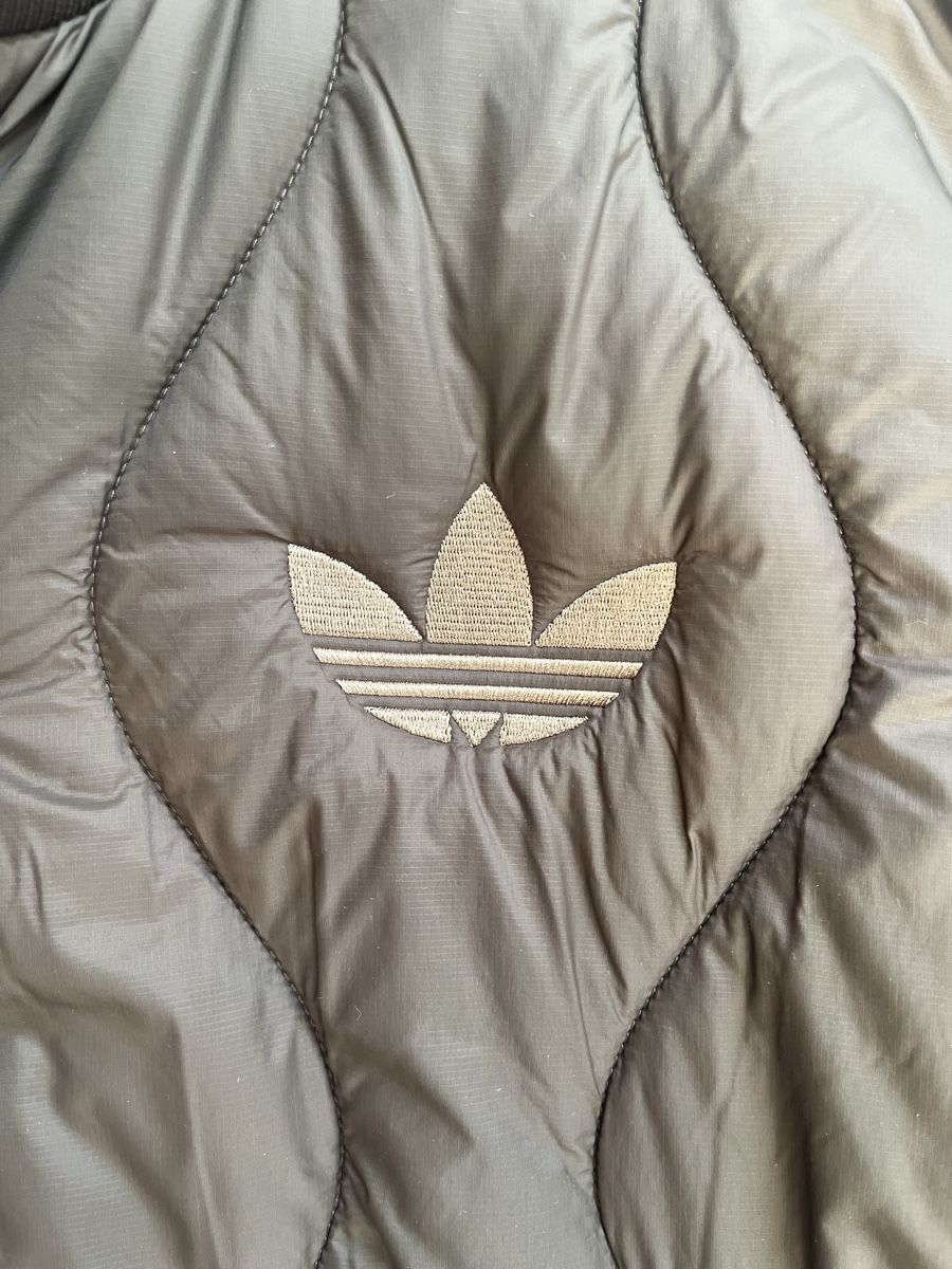 Adidas Vestes: adidas Steppjacke oversized M neuwertig – Neuf (Voir description) à Zeiningen par man_69cj 3