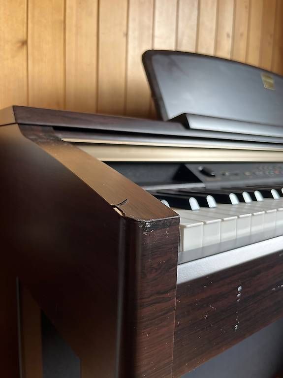 Strumenti musicali: E-Piano Yamaha Clavinova – Usato da Dallenwil venduto da cor_9fl6 4
