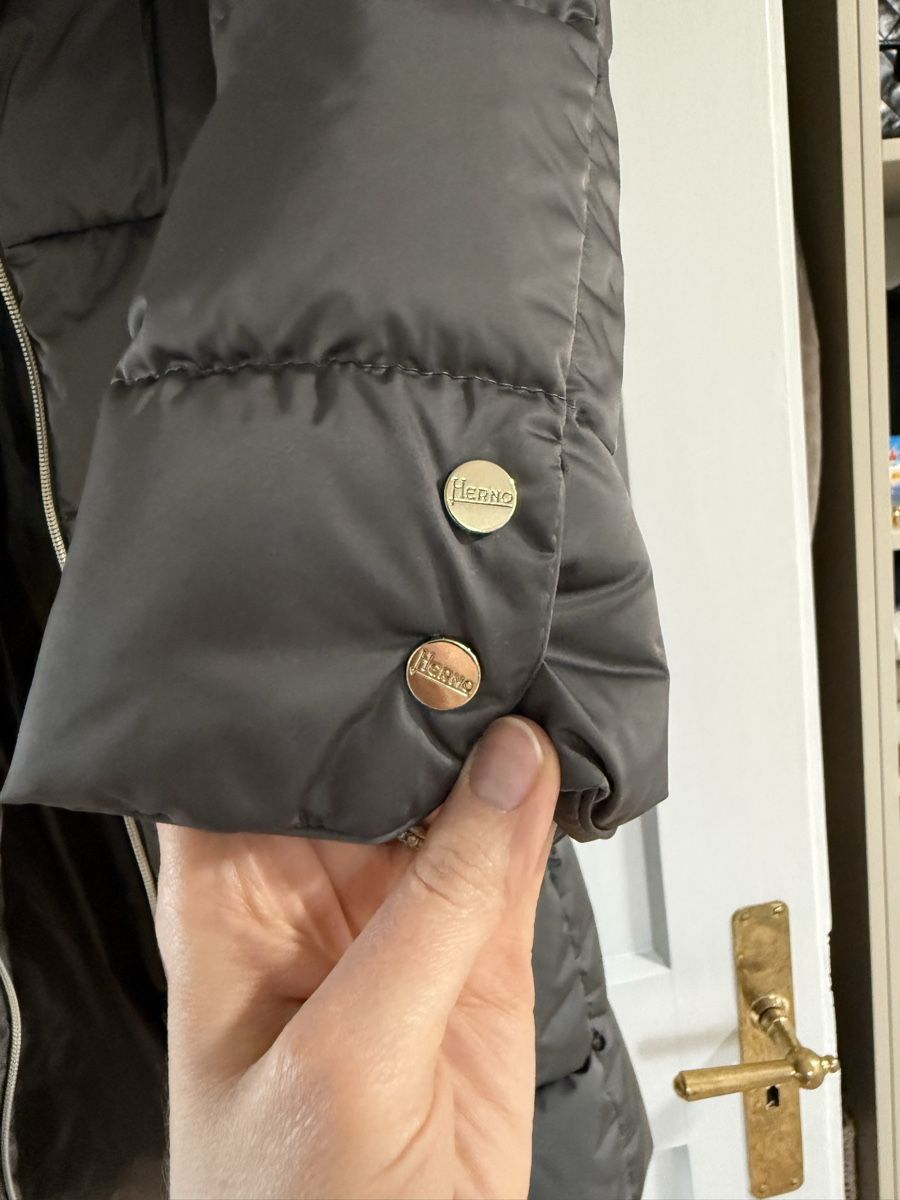Herno Cappotti: Herno winter mantel silber grau gr. 38 – Nuovo (secondo la descrizione) da Muri b. Bern venduto da Helenassecondhand 3