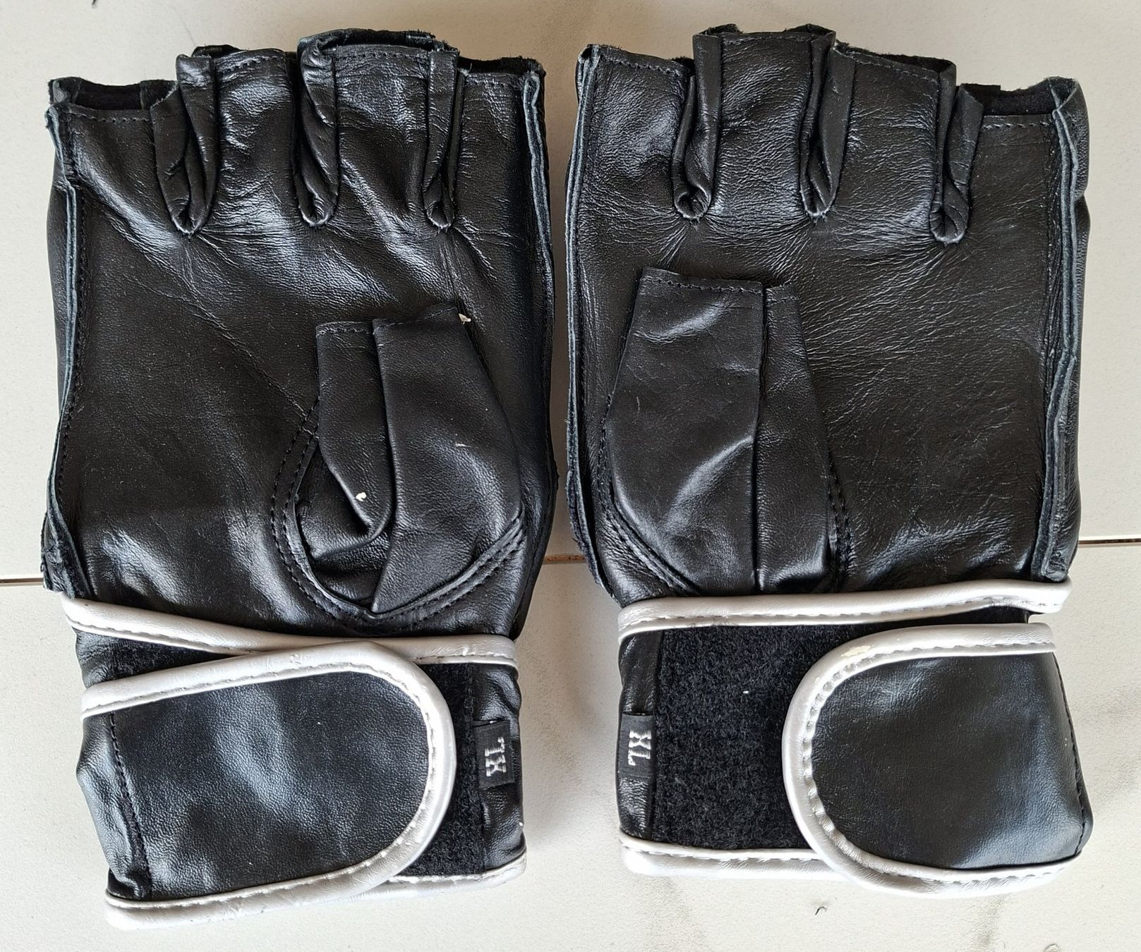 Guanti & manicotti: Boxhandschuhe Wacoku – Nuovo (secondo la descrizione) da Ziefen venduto da MullerD 2