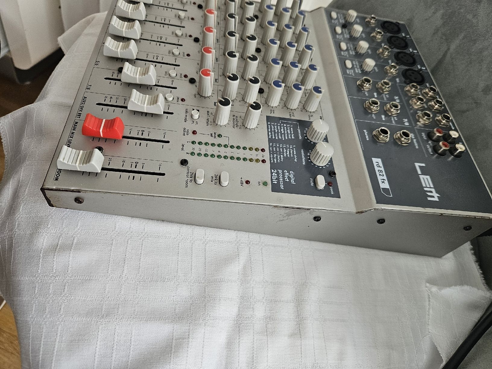 Lem Console di mixaggio: MIXER LEM RD 82 FX – Usato da Zürich venduto da Freblu48 2