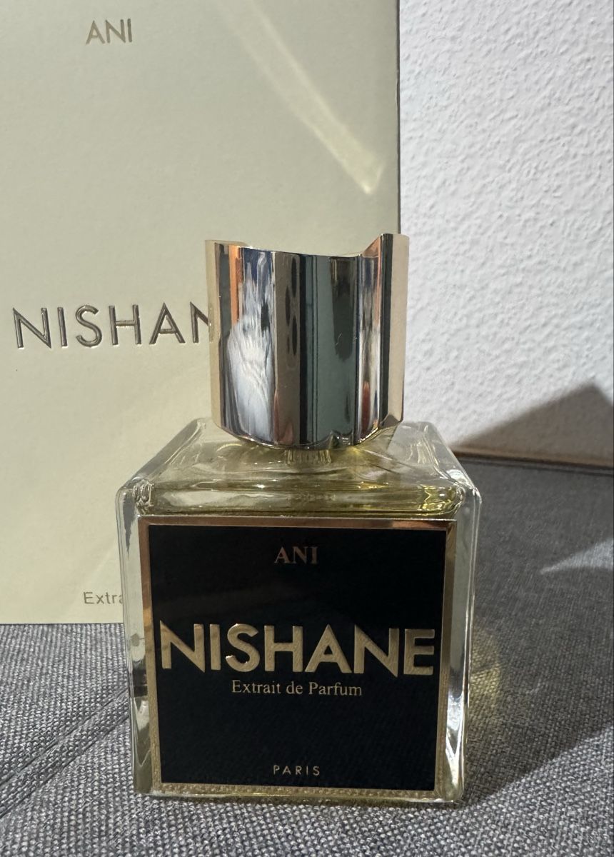 Nishane Parfums & Eau de Toilette: Nishane ANI extrait de parfum 100ml – D'occasion à Genève par ribes_rubrum