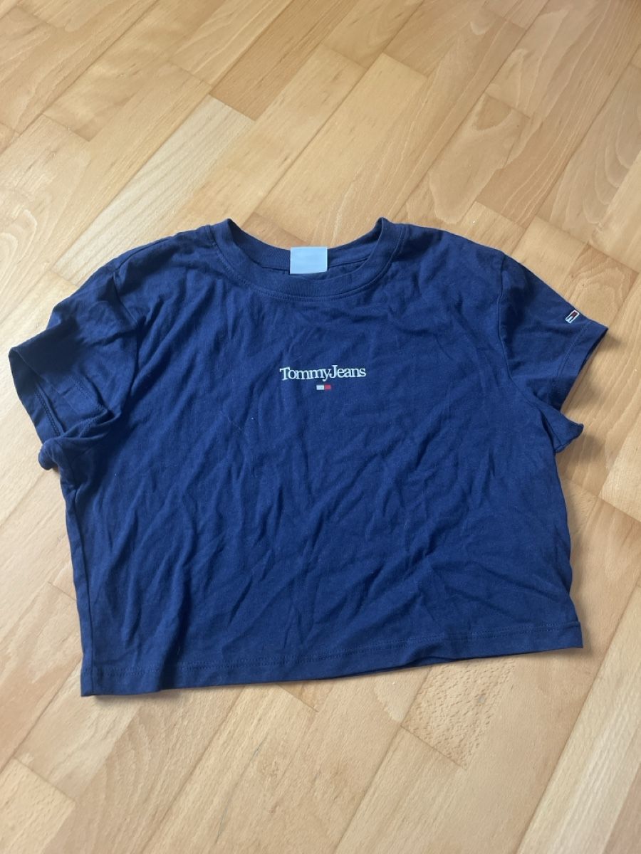 Tommy Hilfiger T-shirt: Tommy Hilfiger Shirt – Usato da Bülach venduto da SharonP01