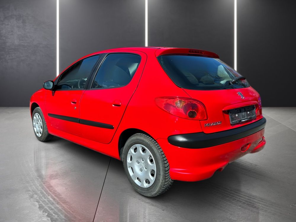 Peugeot 206 1 4 Look Ab 1 Chf Nur 74 500 Km Gebraucht In Lienz