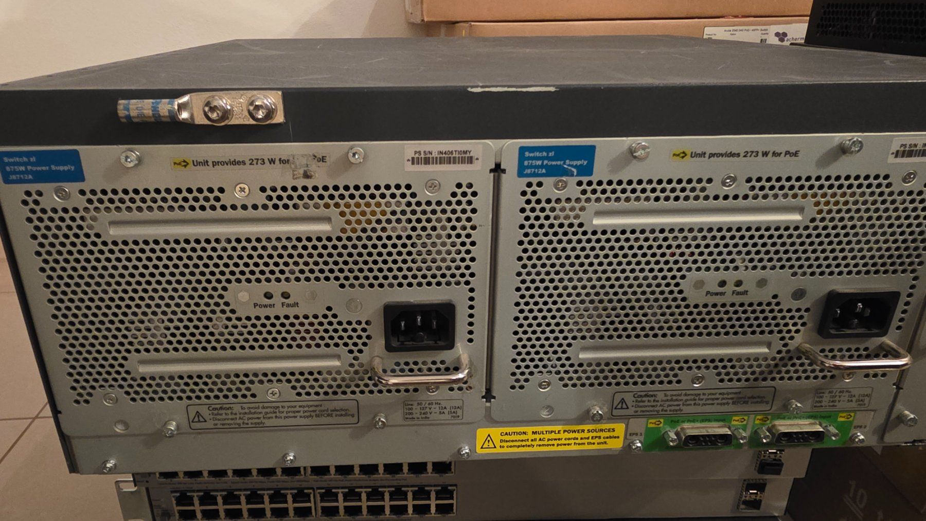 Hewlett Packard Hub & Switch: HP E5406 zl Switch – Usato da Matran venduto da arom786 1