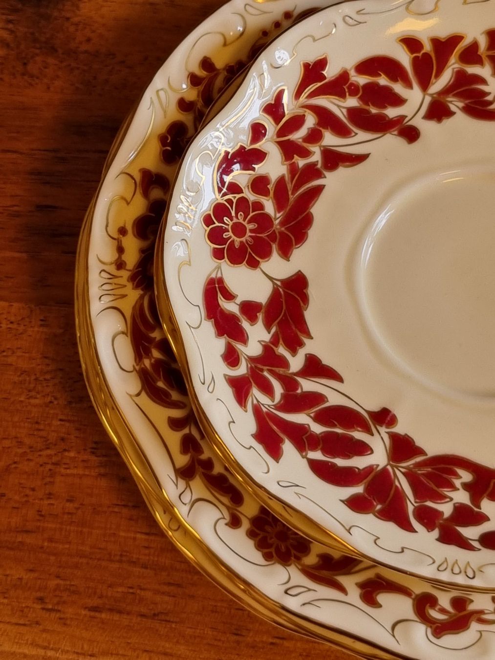 Zsolnay Teller: Zsolnay Pécs Marie Antoinette, 5 Teller – Gebraucht aus Scharnachtal von devin03 3