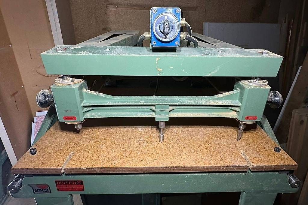Tutte le macchine: Kopierfräse Bulleri A/25 – Usato da Lenk im Simmental venduto da Mantab1982 4