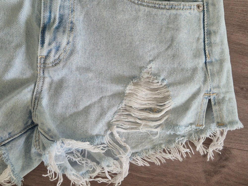 Tally Weijl Hosen: Jeans Shorts Gr. 34 – Gebraucht aus Buttisholz von sico20 3