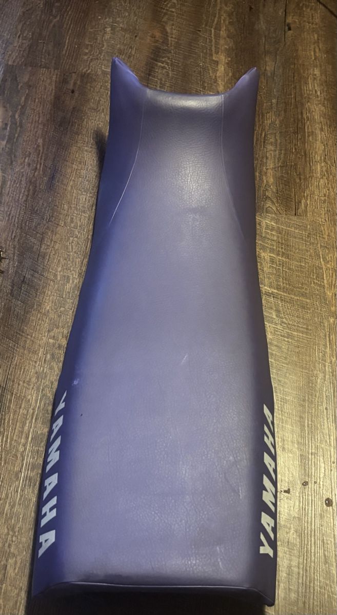 Yamaha Tutti i ricambio per moto: Yamaha XT 600 selle – Usato da Mézières VD venduto da P-M-C 1