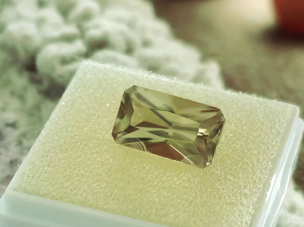Pietre preziose: Csarite,Diaspore Farbwechsel – Nuovo (secondo la descrizione) da Wolhusen venduto da toni079 4