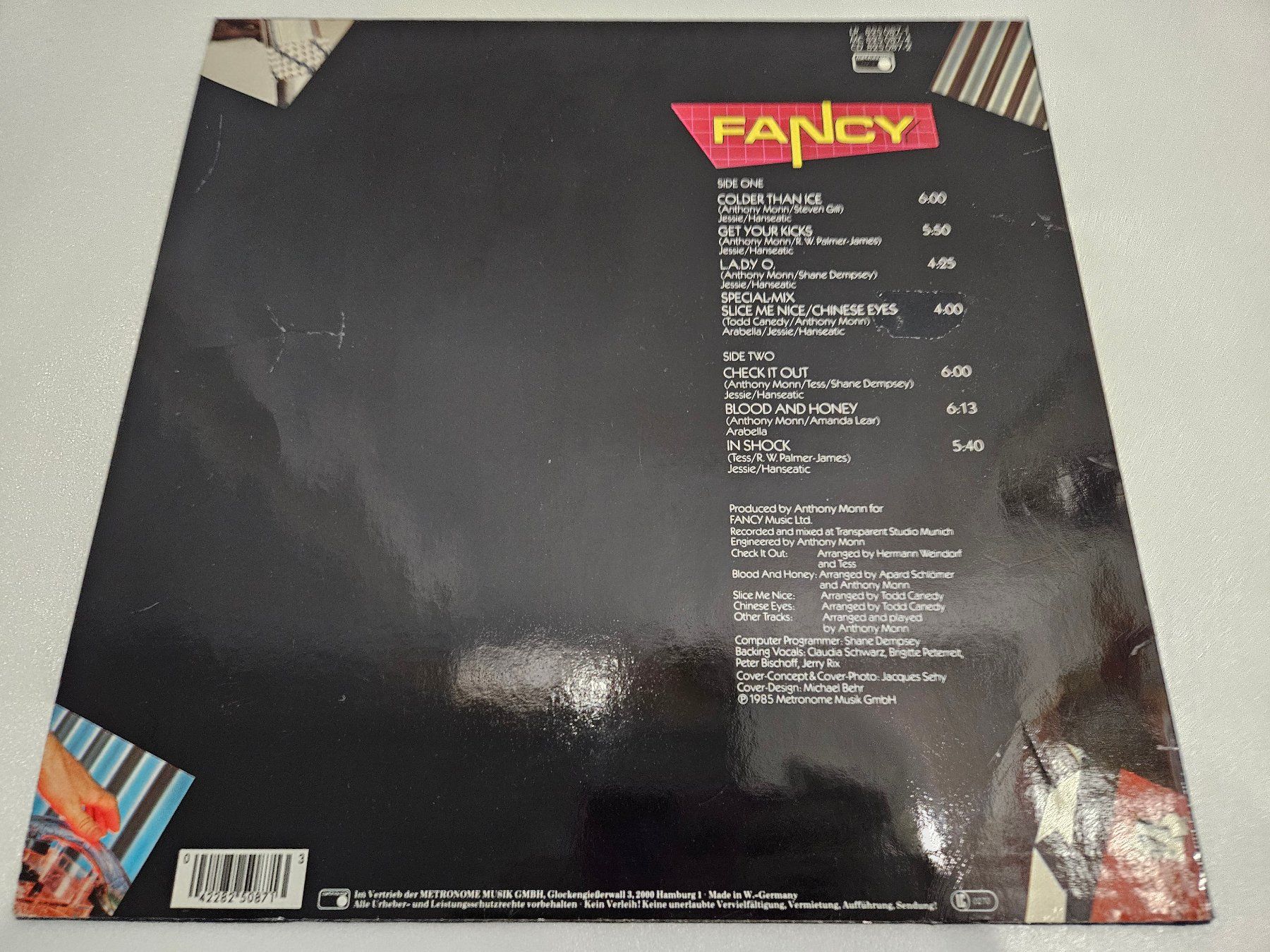 Dischi in vinile: Fancy – Get Your Kicks ( LP, Electronic ) – Usato da Uster venduto da Vinyl-Leidenschaft 1