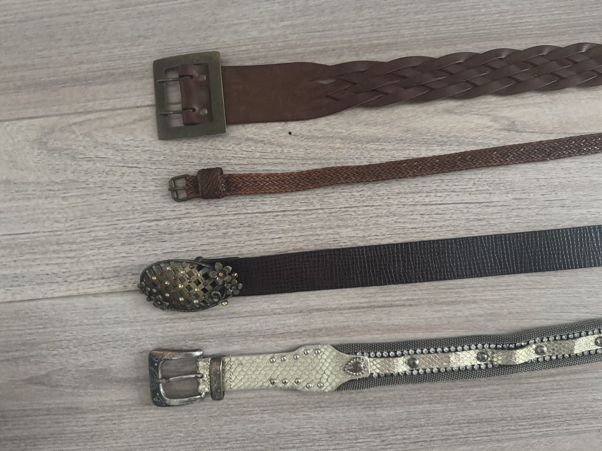 Cinture: 4 Stk. Damen Gürtel Vintate Set Gr. 85 – Usato da Bonstetten venduto da MJ45 1