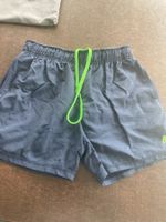 Short de bain garçon taille S ou 176cm