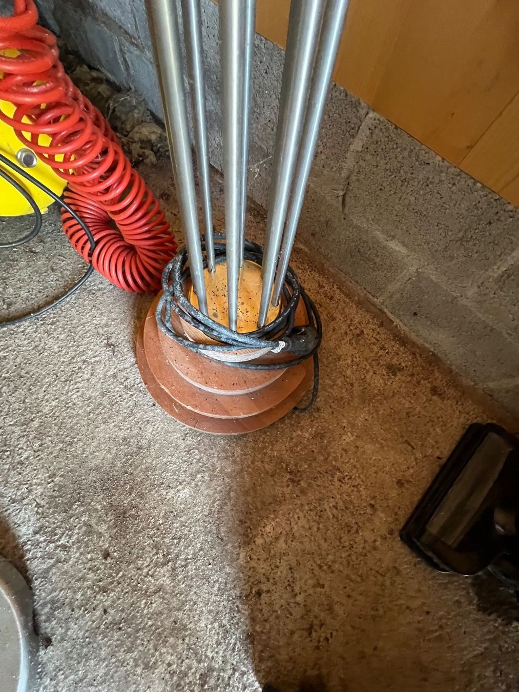 Lampade: Stehlampe Sprenger – Usato da Bäch SZ venduto da Pitstopp 1