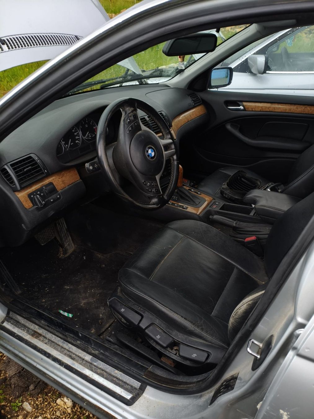 BMW Automobili: BMW 330Xi Touring – Difettoso da Les Breuleux venduto da PointRoselet 6