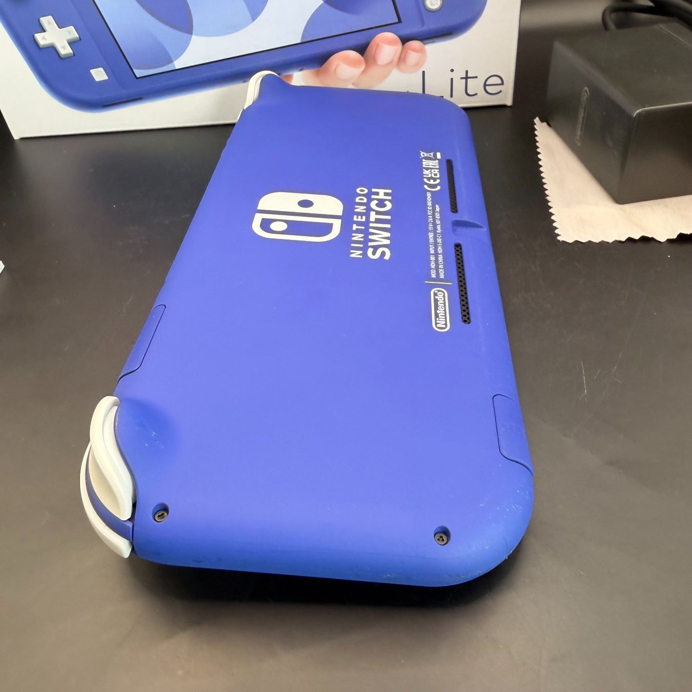 Nintendo Konsolen: Nintendo Switch Lite Blau – Gebraucht aus Düdingen von Nerdworld 7