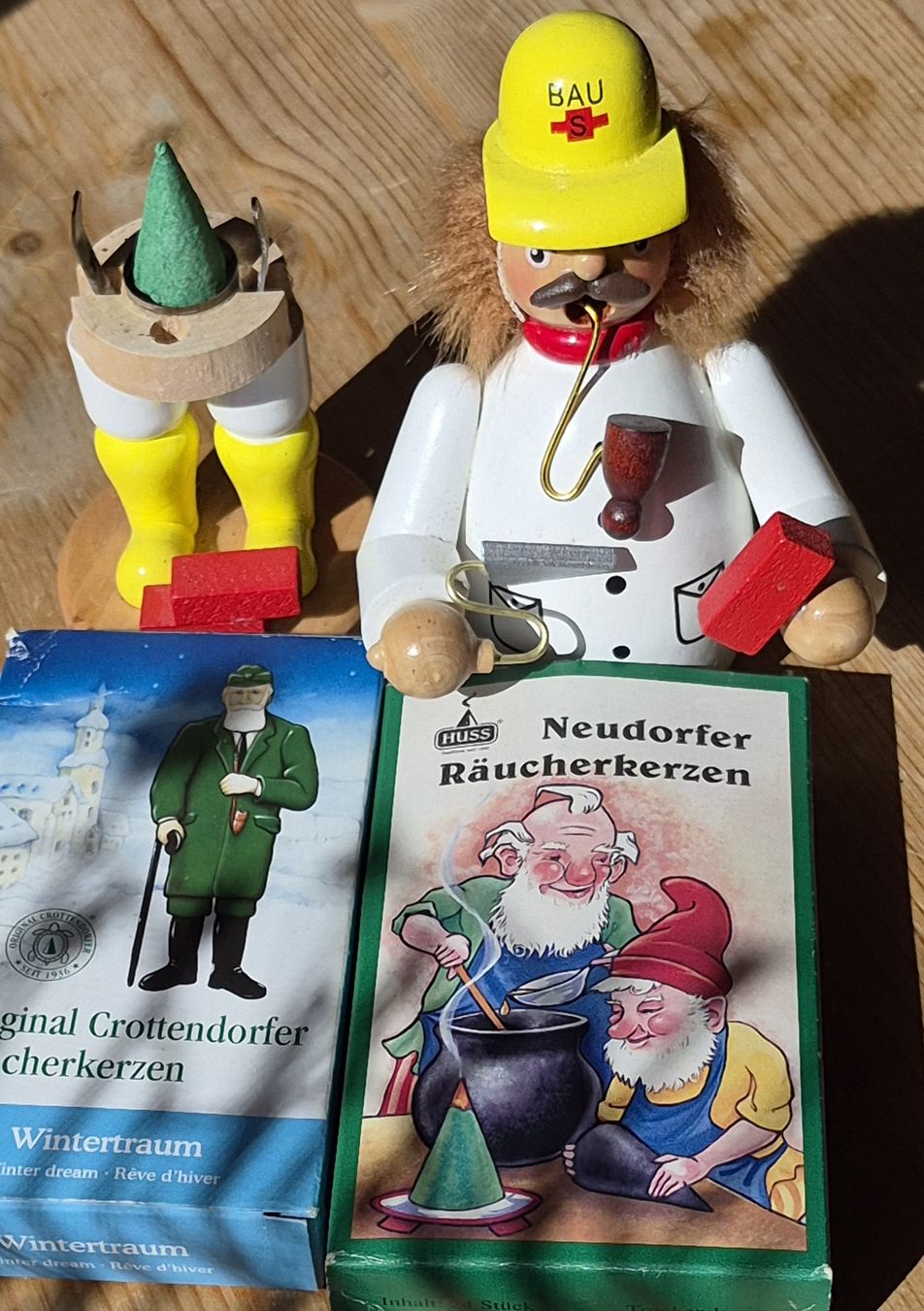 Statuette: Holz Räuchermännchen , Erzgebirge – Usato da Schönengrund venduto da cosmicsunlight