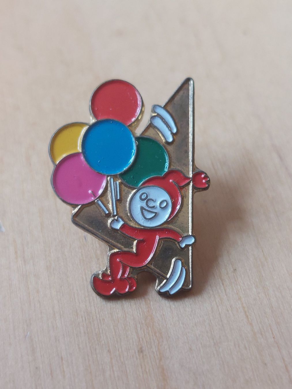 Placchette & Badge: 7 KNORR - PIN – Usato da Gipf - Oberfrick venduto da Esnoopy 6