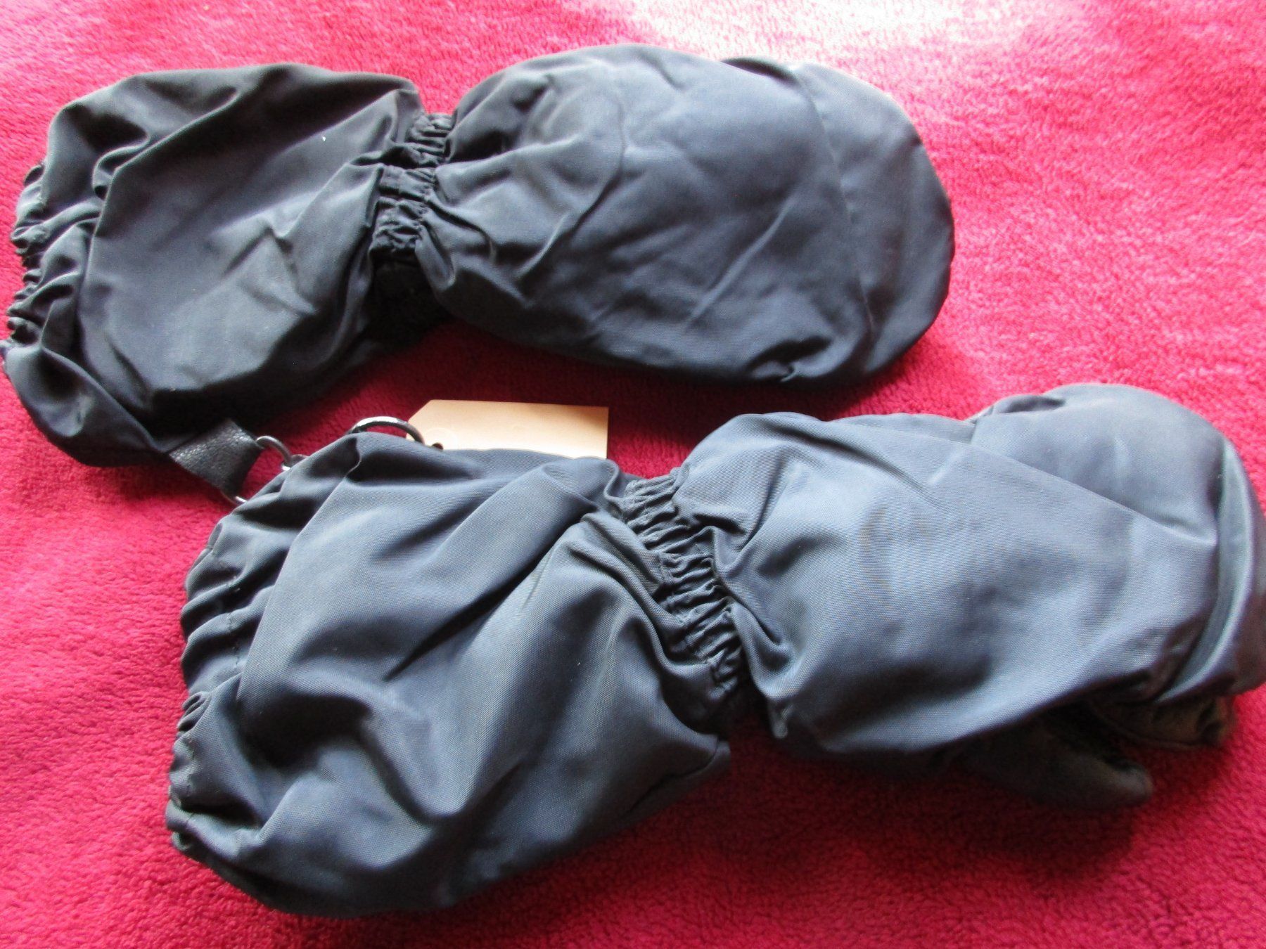 Armée suisse Armes blanches: Handschuhe (2) – D'occasion à Bowil par vifi01 1