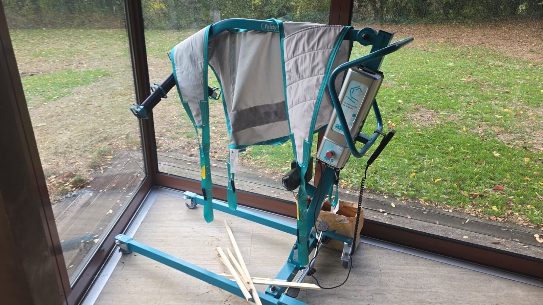 Attrezzature mediche: AKS Patientenlifter Foldy gebraucht – Usato da Bassersdorf venduto da swi_p7qp 1