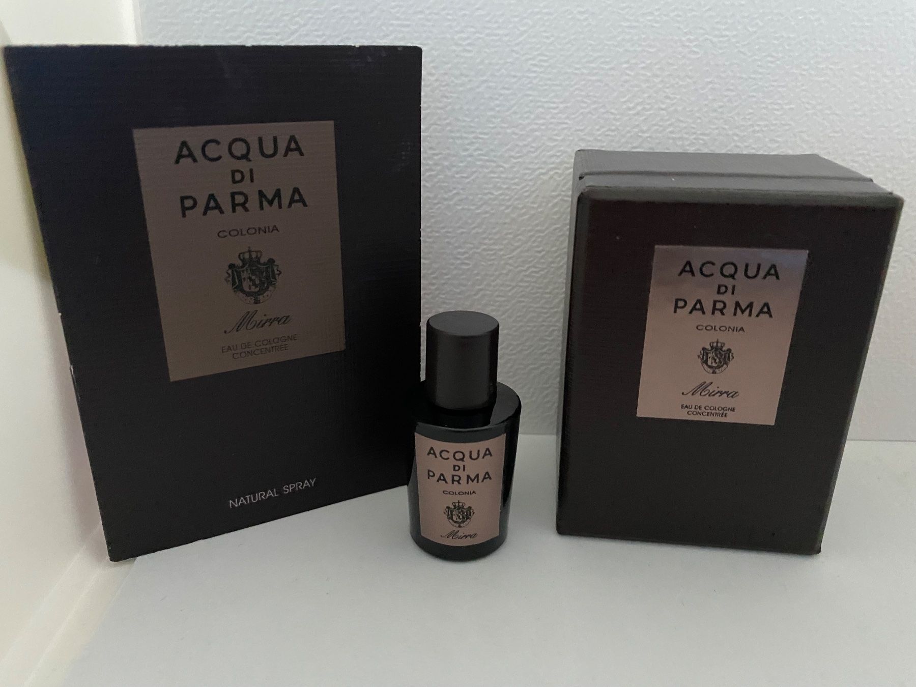 Acqua di parma Profumi & Eau de Toilette: Miniatures Acqua di Parma – Nuovo e nell'imballaggio originale da Bouveret venduto da wes_7zll 1