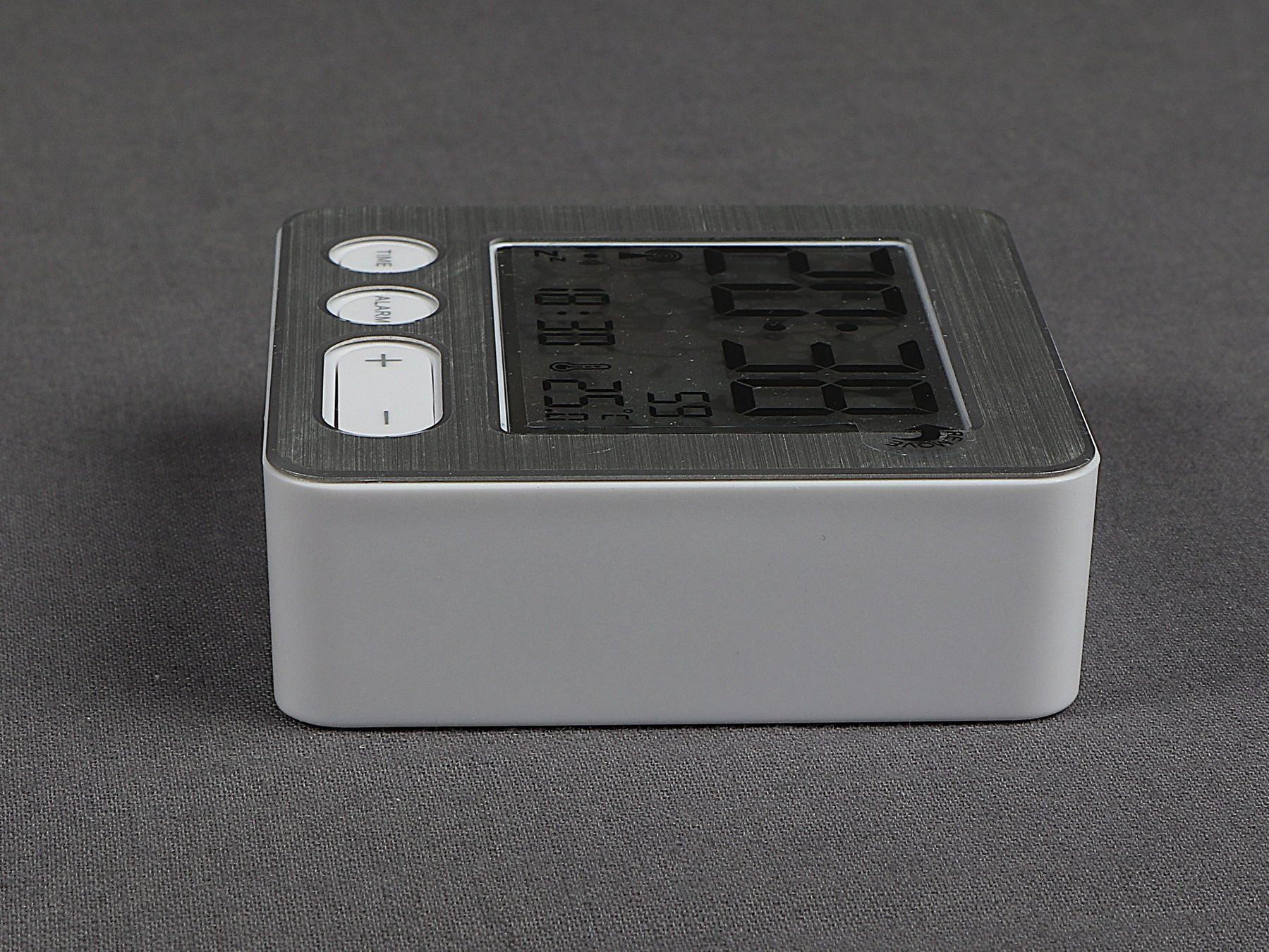 Wecker: TFA Digitaler Funkwecker – Neu (gemäss Beschreibung) aus Steinen von Restwert_Steinen 4