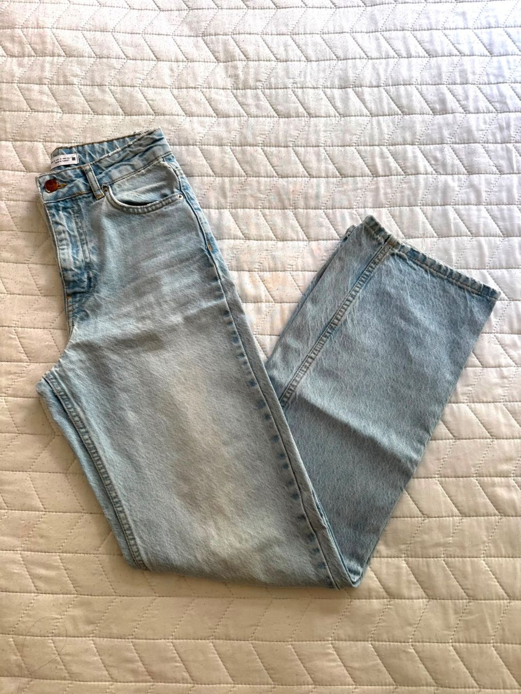 Zara Jeans: Jean  bleu clair zara taille 34 – D'occasion à Collonge-Bellerive par mat_fvx2 1