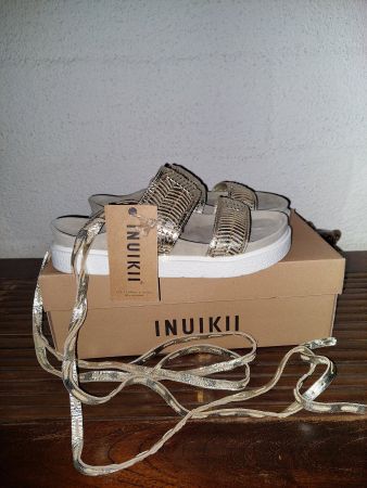 Inuikii . Leder gold 37